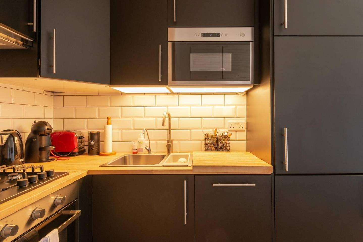 Guestready - 1Br Flat Ideally Located In Zone 2 Fits 3 Daire Londra Dış mekan fotoğraf